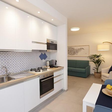 Adamaina - Sea View Apartment With Private Garage Сестрі-Леванте Екстер'єр фото